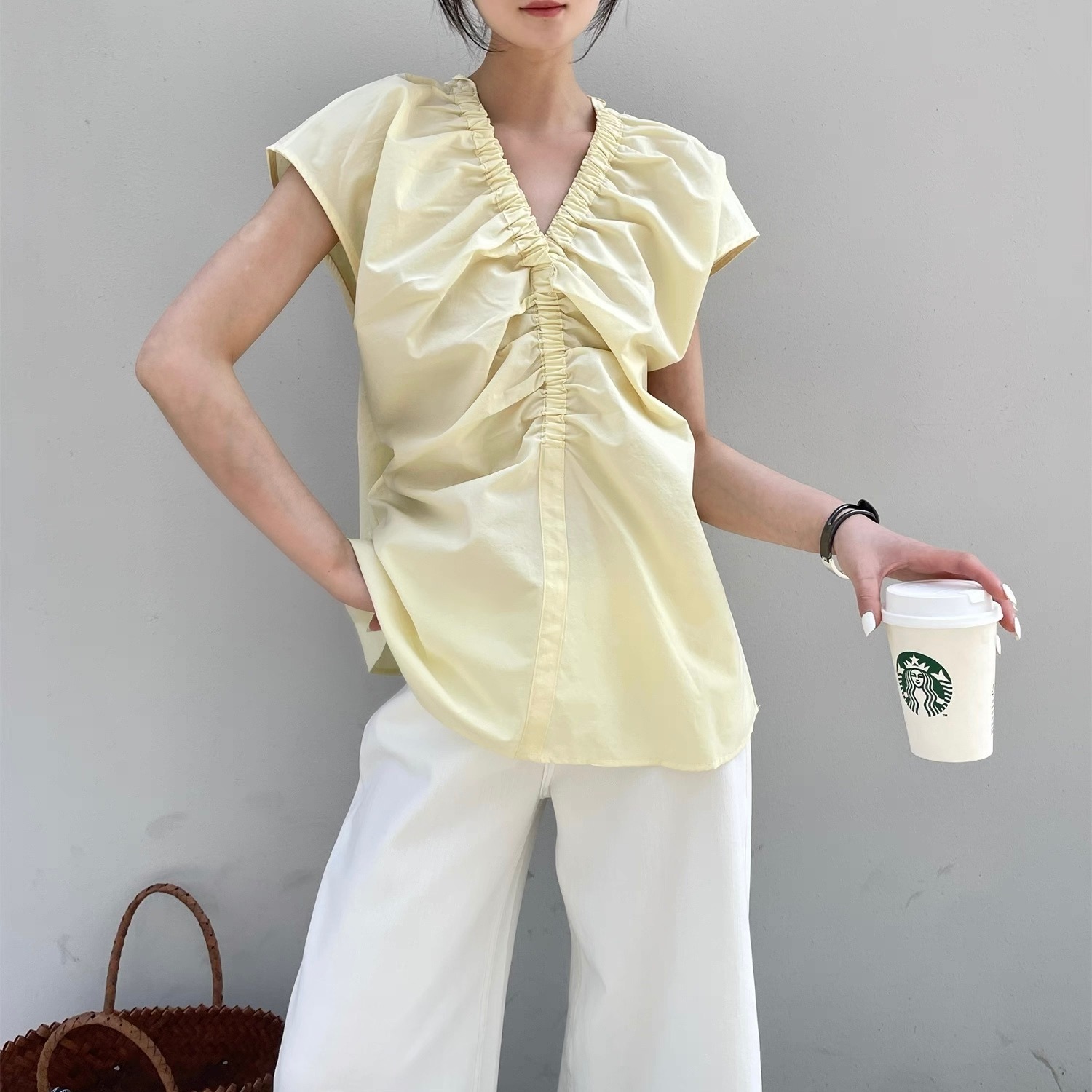 レディース トップス カットソー ロング 袖なし ノースリーブ Vネック フェミニン ストリート プリーツ タック タックプリーツ アメカジ ギャザー 伸縮性 かわいい 大人可愛い きれいめ シンプル