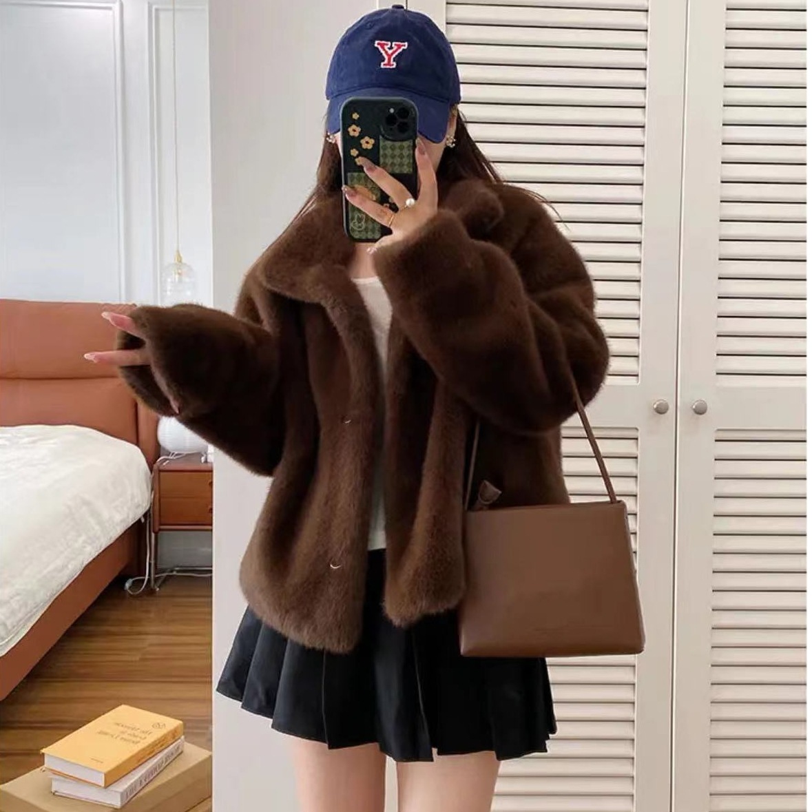 ゴールド フェイクミンクコート フェイクミンクコート 毛皮一体 スタンドカラー 高級な質感 エコフレンドリー ファーコート 女性用 冬季 ファー アウター 新作