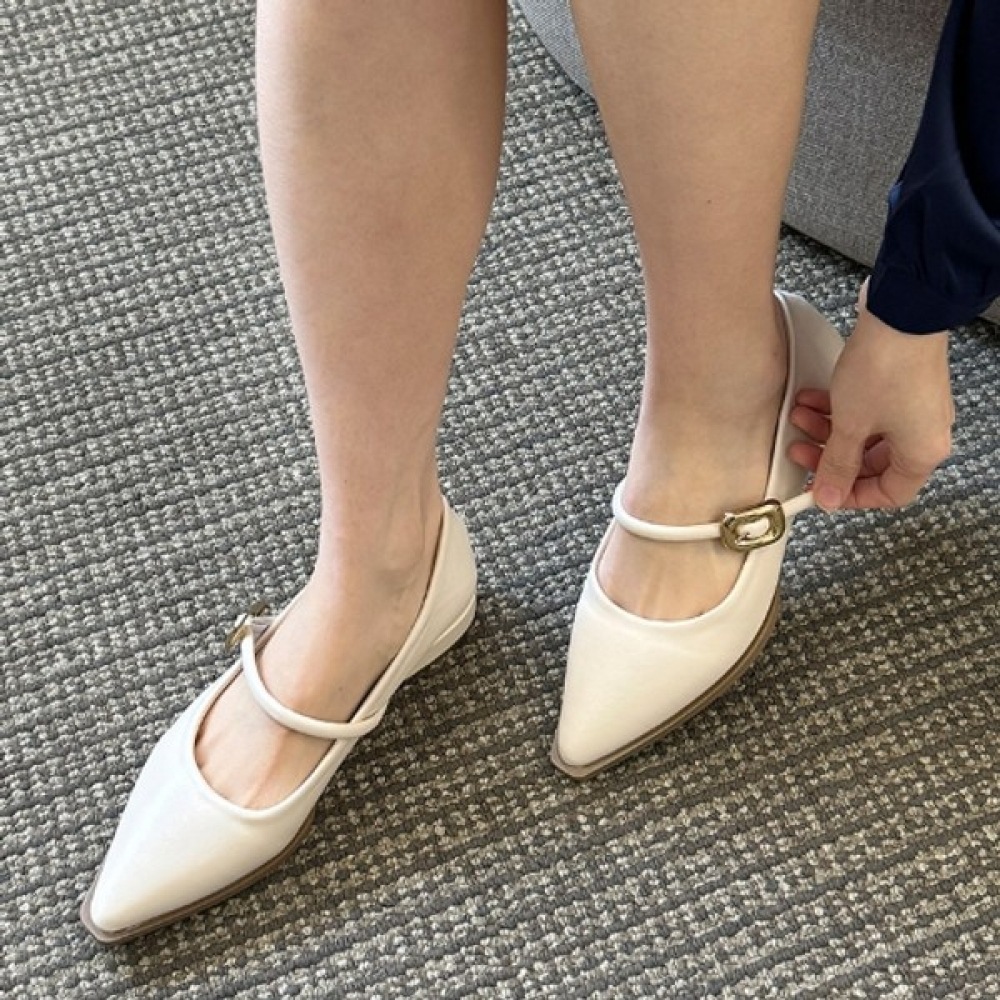 (Ninas Paris) エレガントプロファッションメリージェーンフラッツ