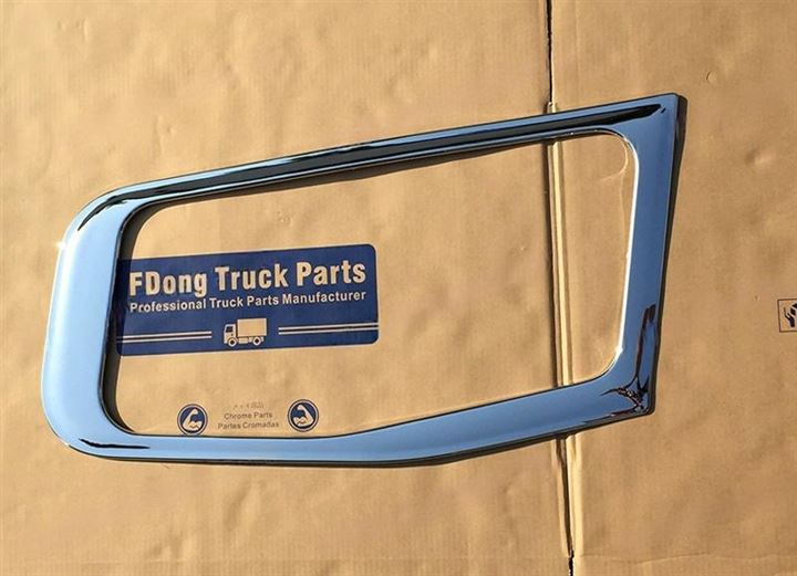 三菱ふそう スーパーグレート/17スーパーグレー/07NEWスーパーグレート メッキカーパーツ ナビウインドガーニッシュ デコトラ ゴム付き車(安全窓ガーニッシュ)