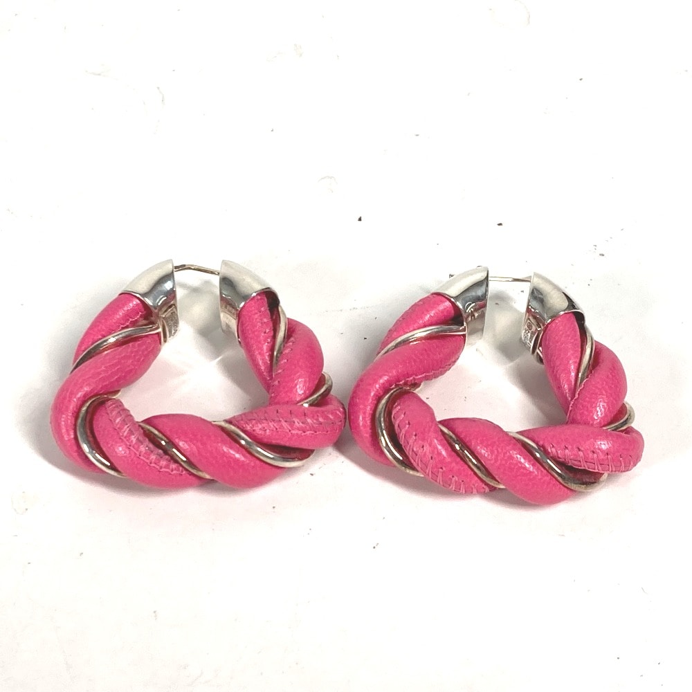 ピアス ツイスト トライアングル フープピアス アクセサリー レザー ピンク
