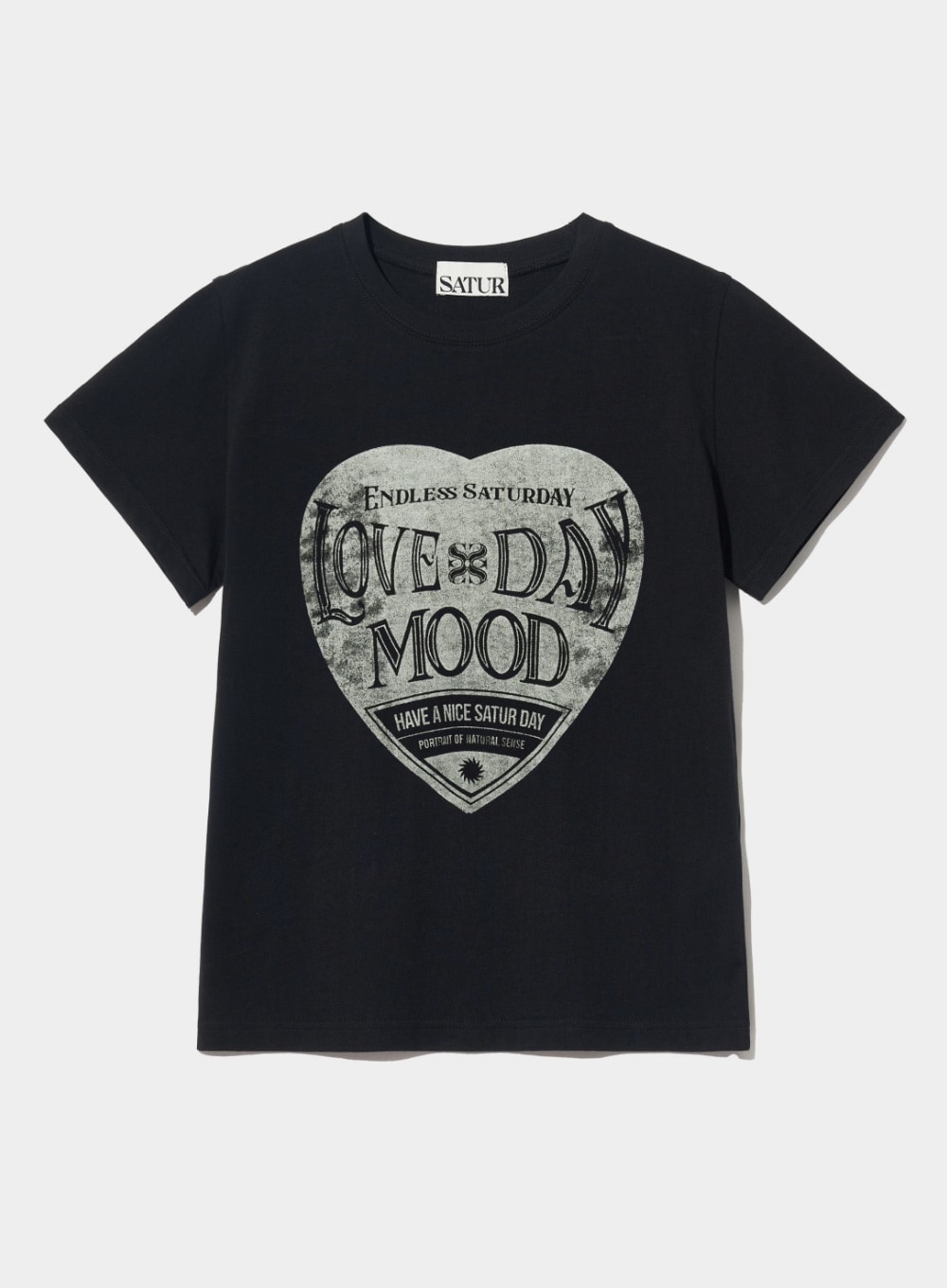 【SATUR】 (W) SATURDAY RETRO MOOD GRAPHIC T-SHIRTS : VINTAGE BLACK