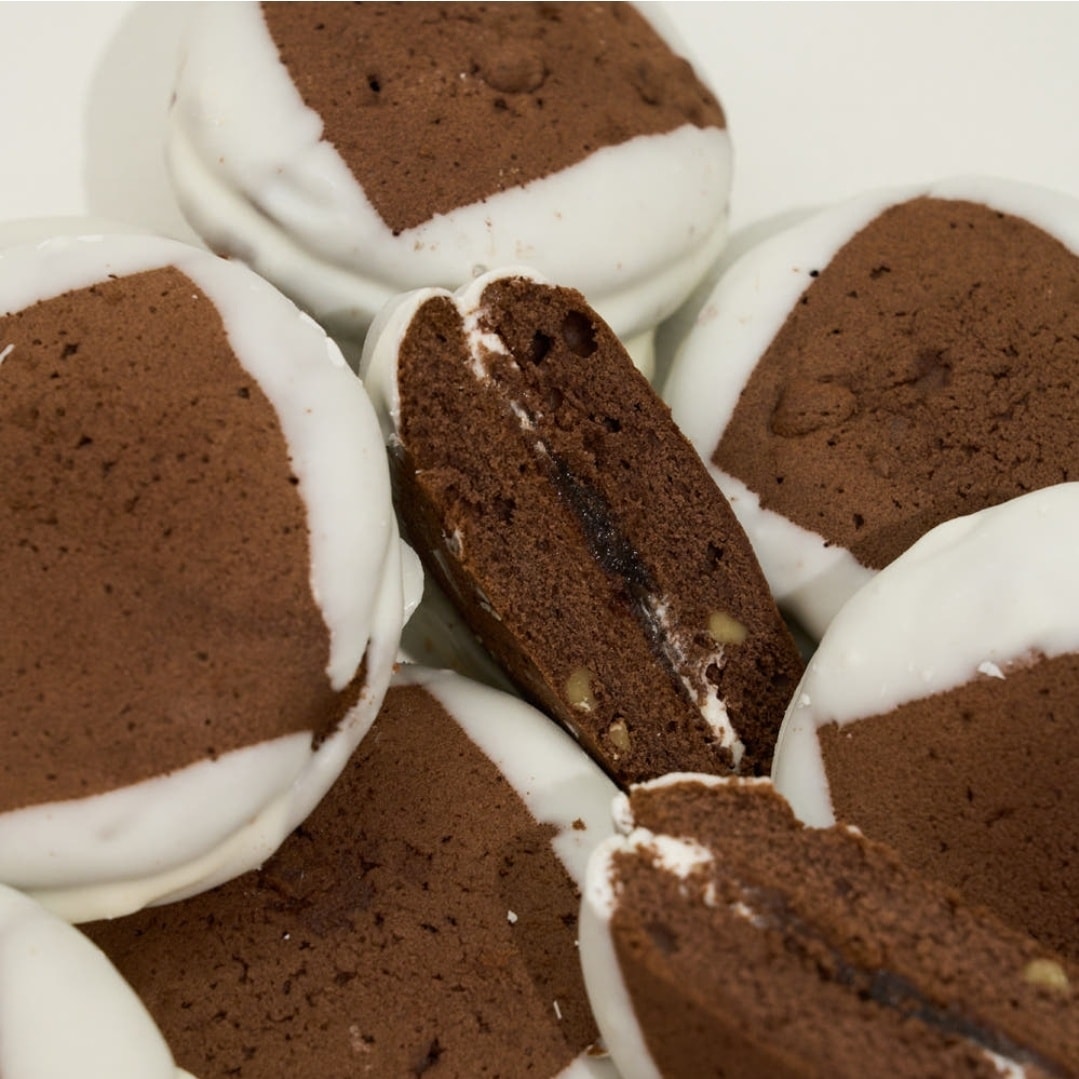 【韓国製】 全州チョコパイ ホワイト 10個セット 韓国お菓子 韓国スナック チョコパイ プレゼント用としていいですよ！！ 韓国お菓子 韓国人気スナック チョコスナック