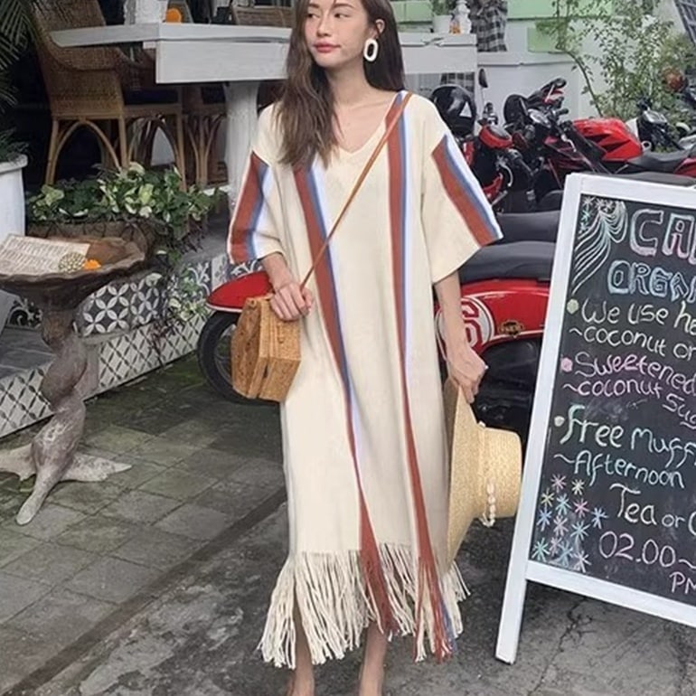 ワンピース ロングワンピース 半袖 Vネック ロング丈 フリンジ かわいい 大人可愛い きれいめ シンプル カジュアル 上品 おしゃれ かっこいい 大人女子 こなれ感 個性的 主役級 存在感 6,975円