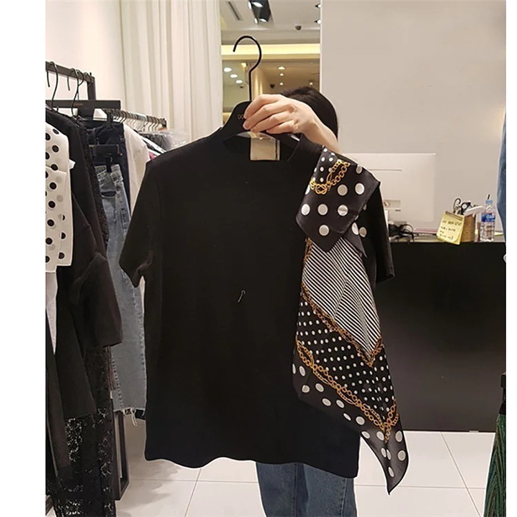 大人気！ 超人気インスタグラムで話題韓国ファッション 全2色 個性的なデザイン 半袖Ｔシャツ 切り替え ラウンドネック 丸首 体型カバー ドット柄 シャツ ブラウス
