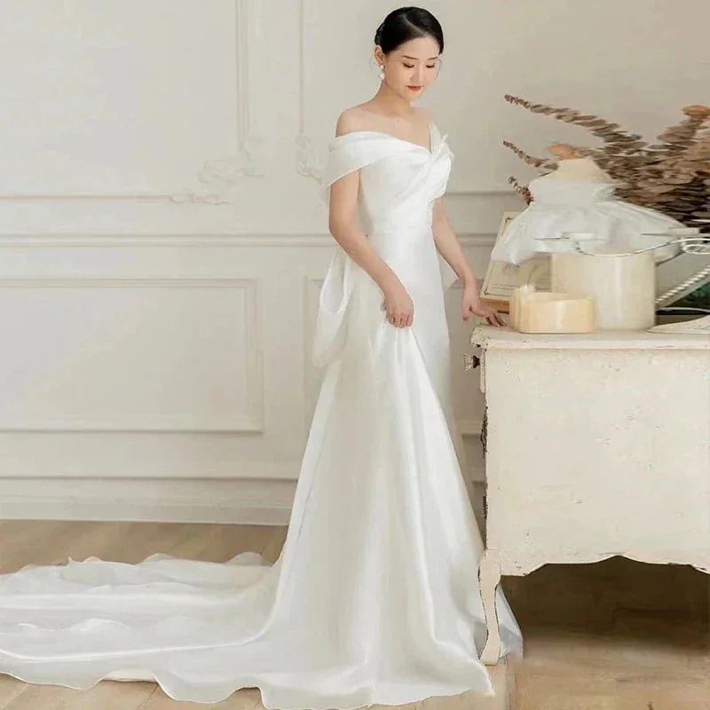 新作 蝶結び ワンピース サテン 结婚式 レディース 切り替え パーティードレス イレギュラー ドレス ロングワンピース ストラップレスブラ ワンピース 結婚式 ドレス サテン レース