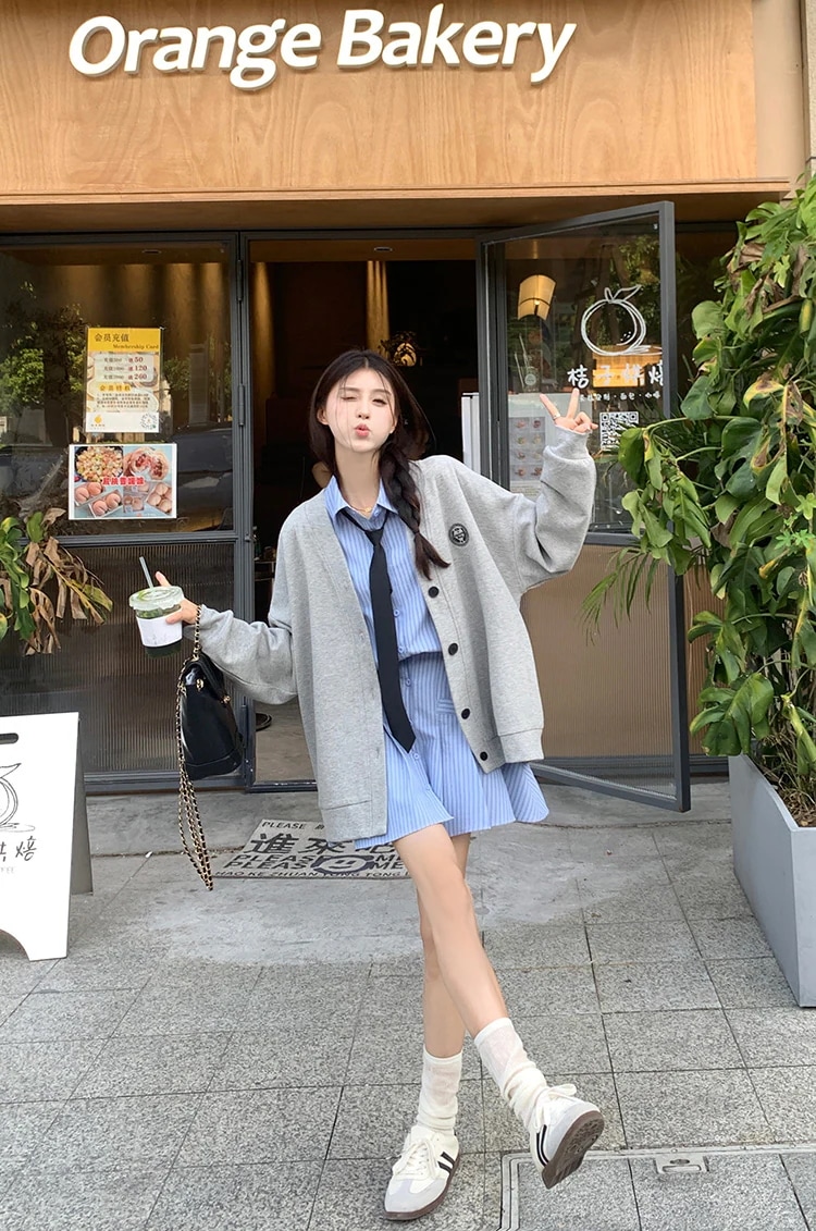 カジュアルファッションスーツ新しい女性の夏のニットカーディガンジャケットプリーツボーダーワンピース2点セット