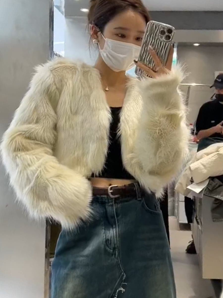 大好評 韓国スタイルのファッショナブルな毛皮キツネ豪華なショートコート女性のための 2025 秋と冬ルーズで多目的な毛皮のカーディガントップ