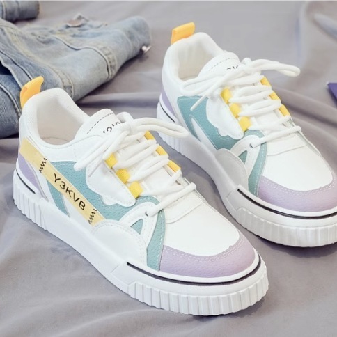 レディース スニーカー スポーツ 美脚 脚長 疲れにくい 歩きやすい かわいい 大人可愛い シンプル カジュアル おしゃれ かっこいい ラブリー スポーティー マニッシュ ボーイッシュ ラフ 主役級