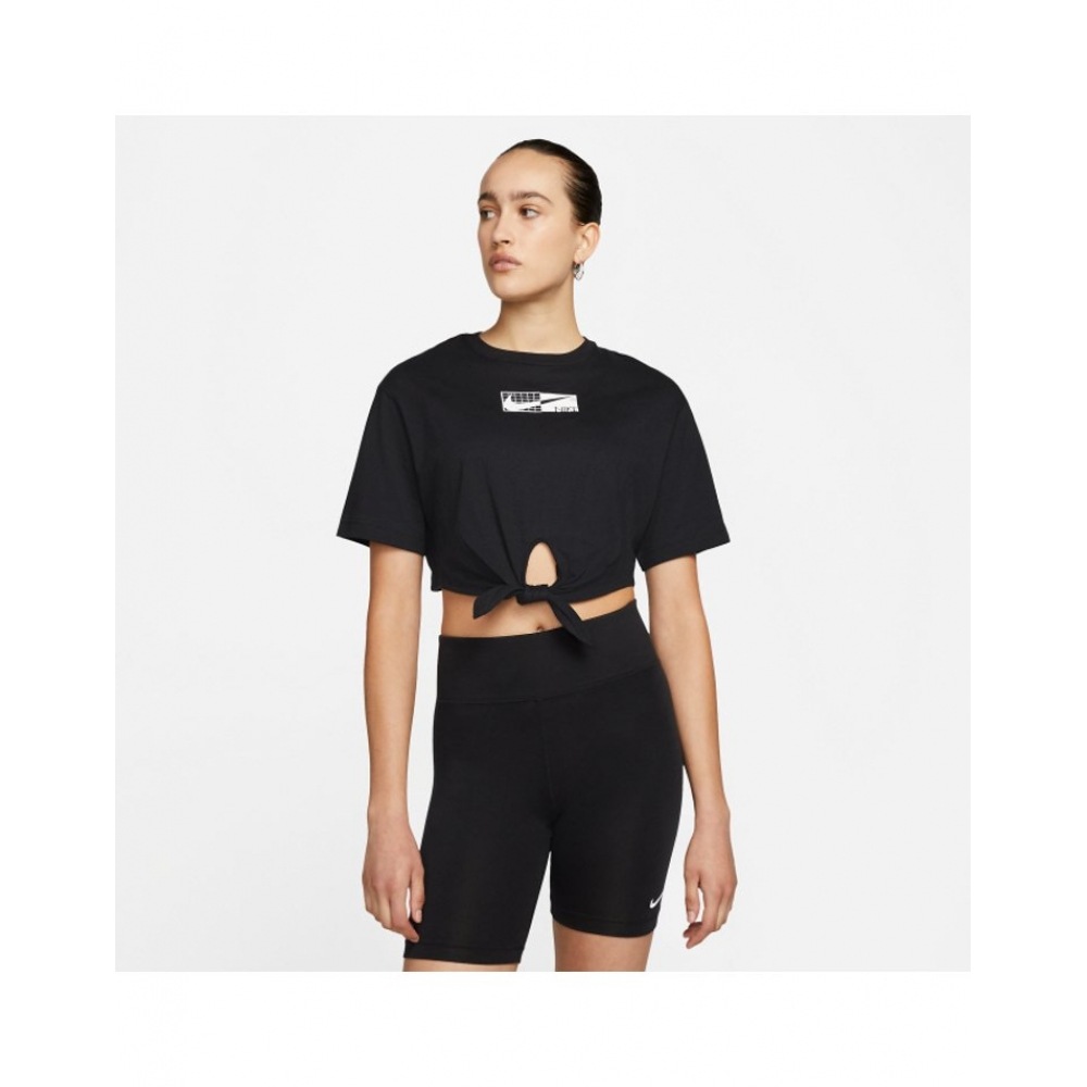 ナイキスポーツウェアクロップド T シャツレディース