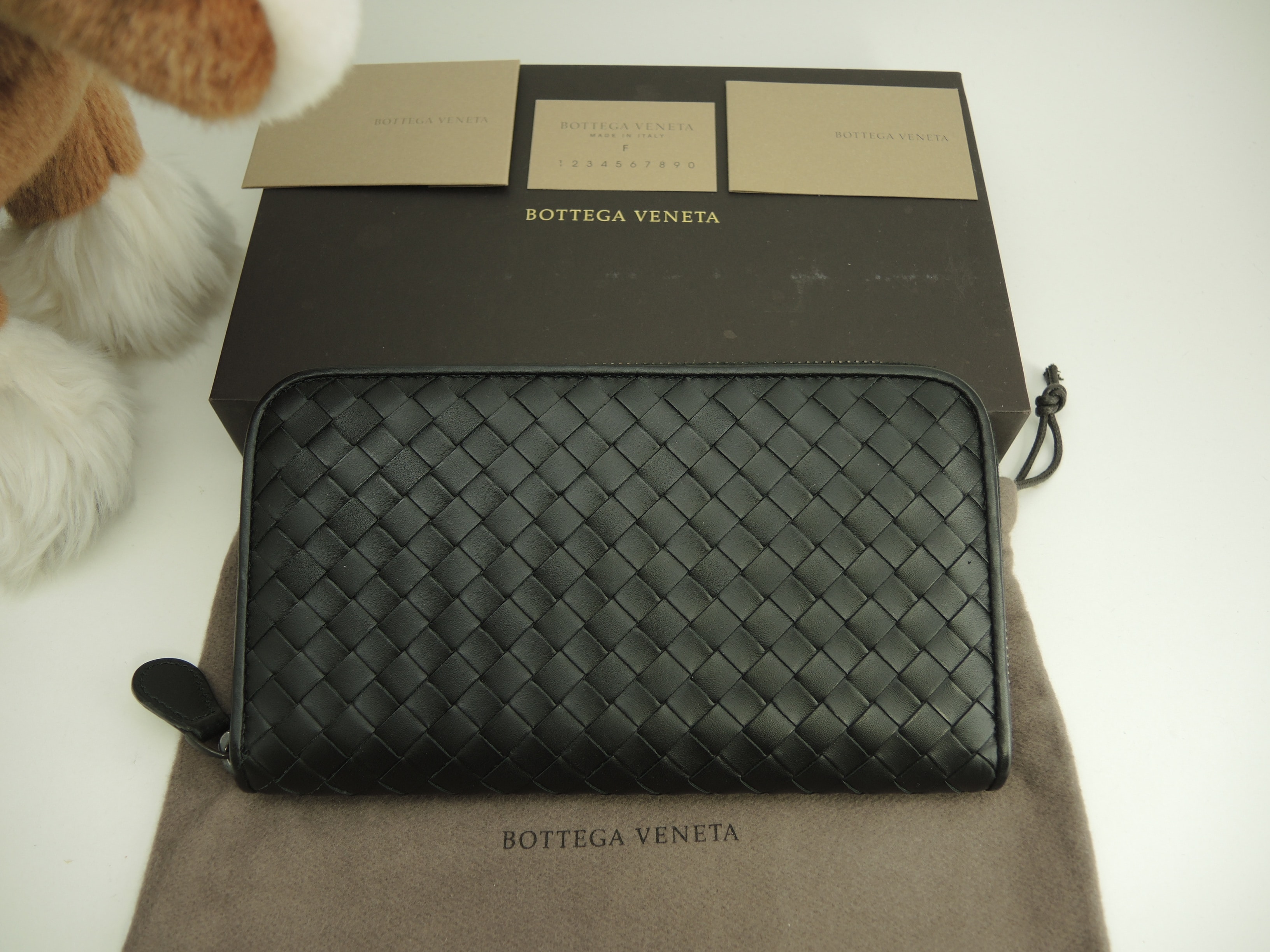 ロングウォレット イントレチャート レザー黒 ジップ長財布 未使用@S01757860N