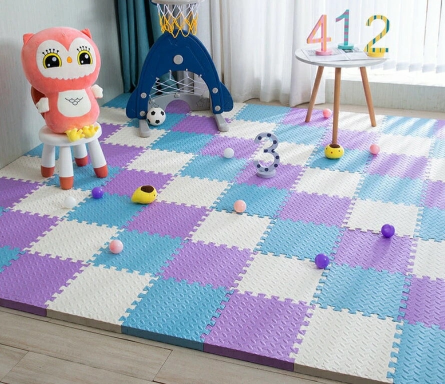 ジョイントマット プレイマット フロアマット 16枚セット 30×30cm 厚み2.5cm サイドパーツ付き ベビー キッズ 赤ちゃん 正方形 汚れ防止 転倒対策 防水 防音 組み合わせ自由 カラフル