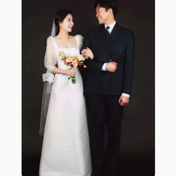 ドレス 衣装 ワンピース ロングワンピース イブニングドレス 二次会ドレス 演奏会ドレス ステージドレス ロング丈 7分袖 Vネック 胸元 ウエストマーク セミフレア 刺繡 シースルー 透け感