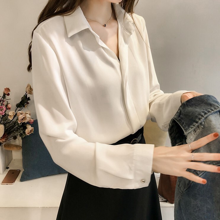 トップス シャツ 長袖 襟付き スリム 細身 ストレート かわいい 大人可愛い きれいめ シンプル カジュアル 大人 上品 おしゃれ お洒落 レトロ 大人女子 こなれ感 ラフ マニッシュ ラブリー