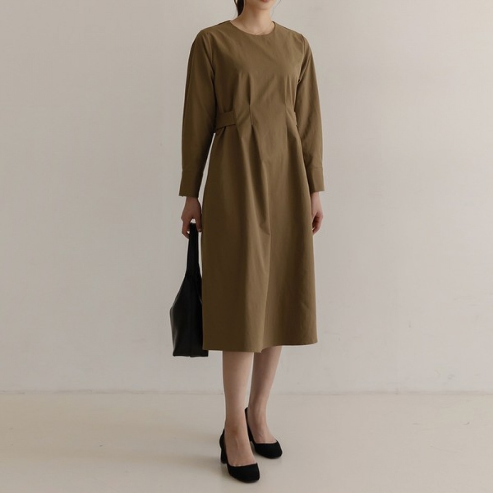 (Elysia) ヌビンクラシックツーボタンピンタックドレス 7,982円