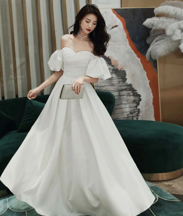 お財布に優しい黒 結婚式 スレンダー 上品 半袖 小さいサイズ ウエディング マキシ丈 演奏会 ロングドレス 袖あり 3L ウエディングドレス 二次会 ドレス ロング シンプル 花嫁 カラードレス 白
