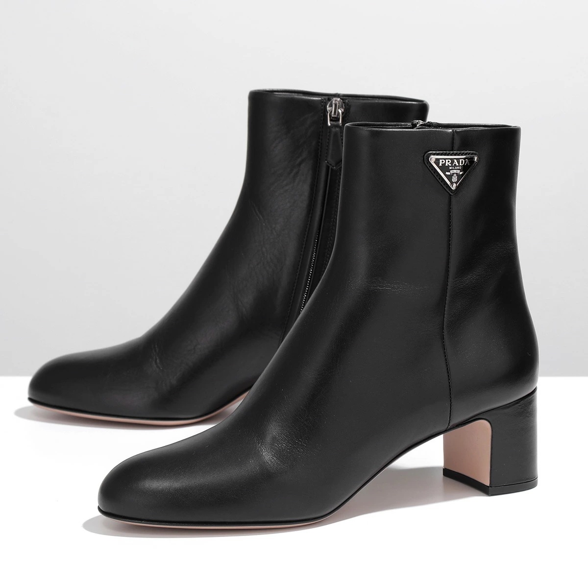 PRADA プラダ ショートブーツ 1T192N 07I レディース レザー トライアングルロゴ ブーティー サイドファスナー アーモンドトゥ シューズ 靴 F0002/NERO