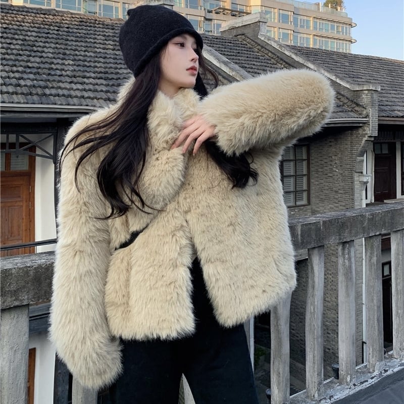 アウター ジャケット 長袖 ファー ショート丈 カジュアル シンプル もこもこ ふわふわ かわいい