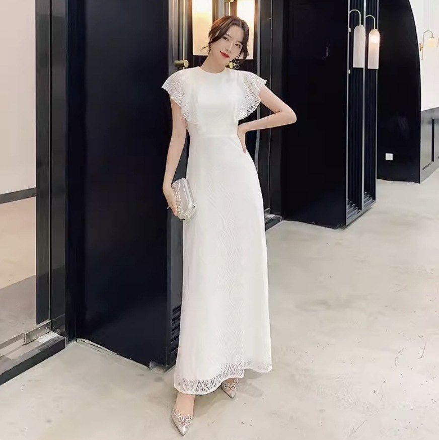 ワンピース ロング丈 レース かわいい 大人可愛い きれいめ シンプル カジュアル 大人 上品 おしゃれ お洒落 大人女子 こなれ感 個性的 主役級 存在感 美容師 メイクアップアーティスト