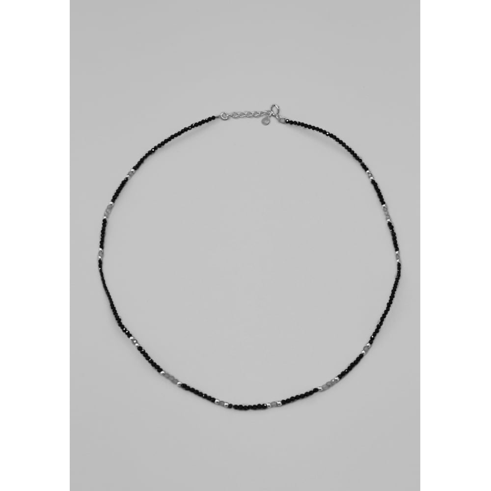 ブラックアップベラディビーズネックレス