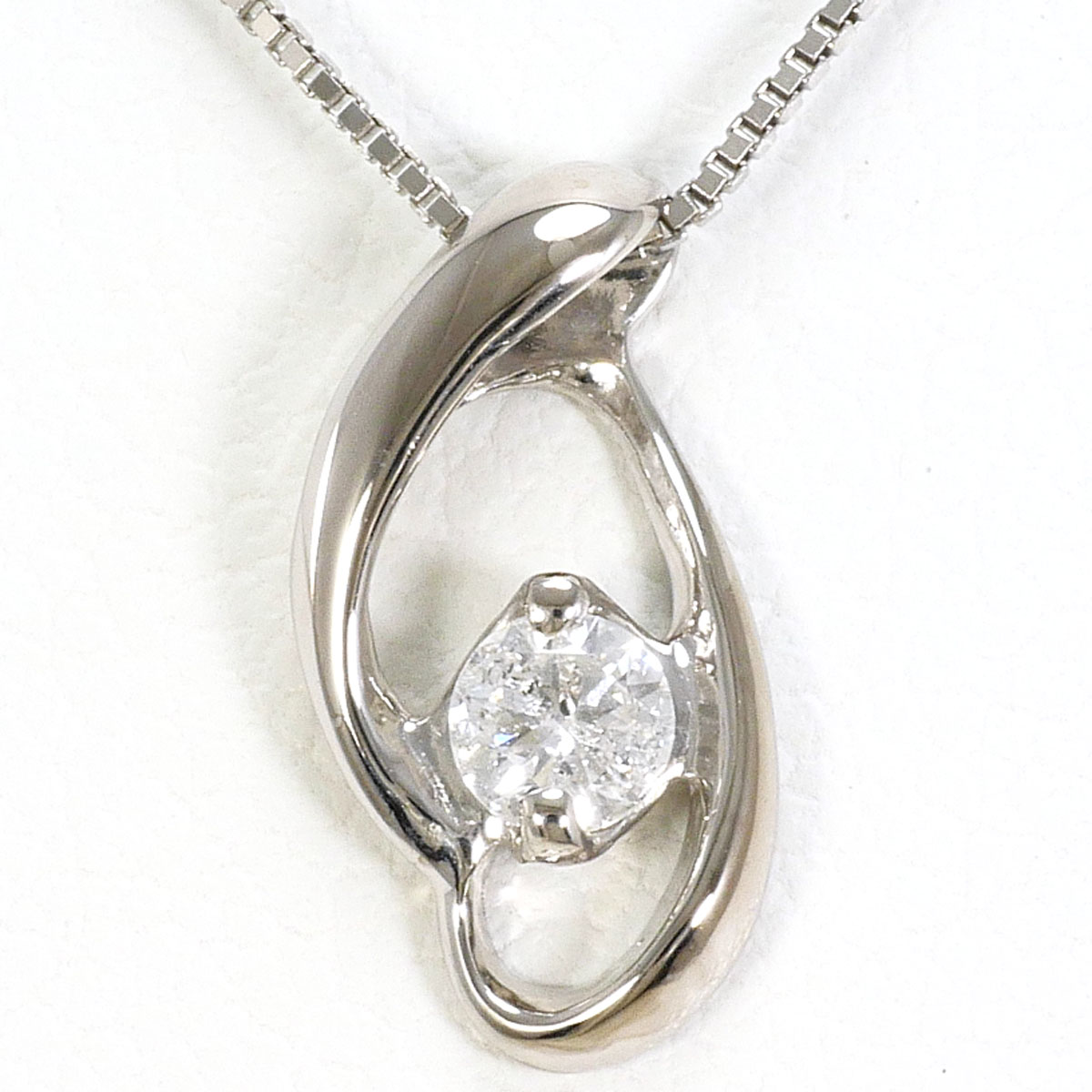 K14 14金 WG ホワイトゴールド ネックレス ダイヤモンド 0.11ct 総重量約1.4g 約40cm 中古