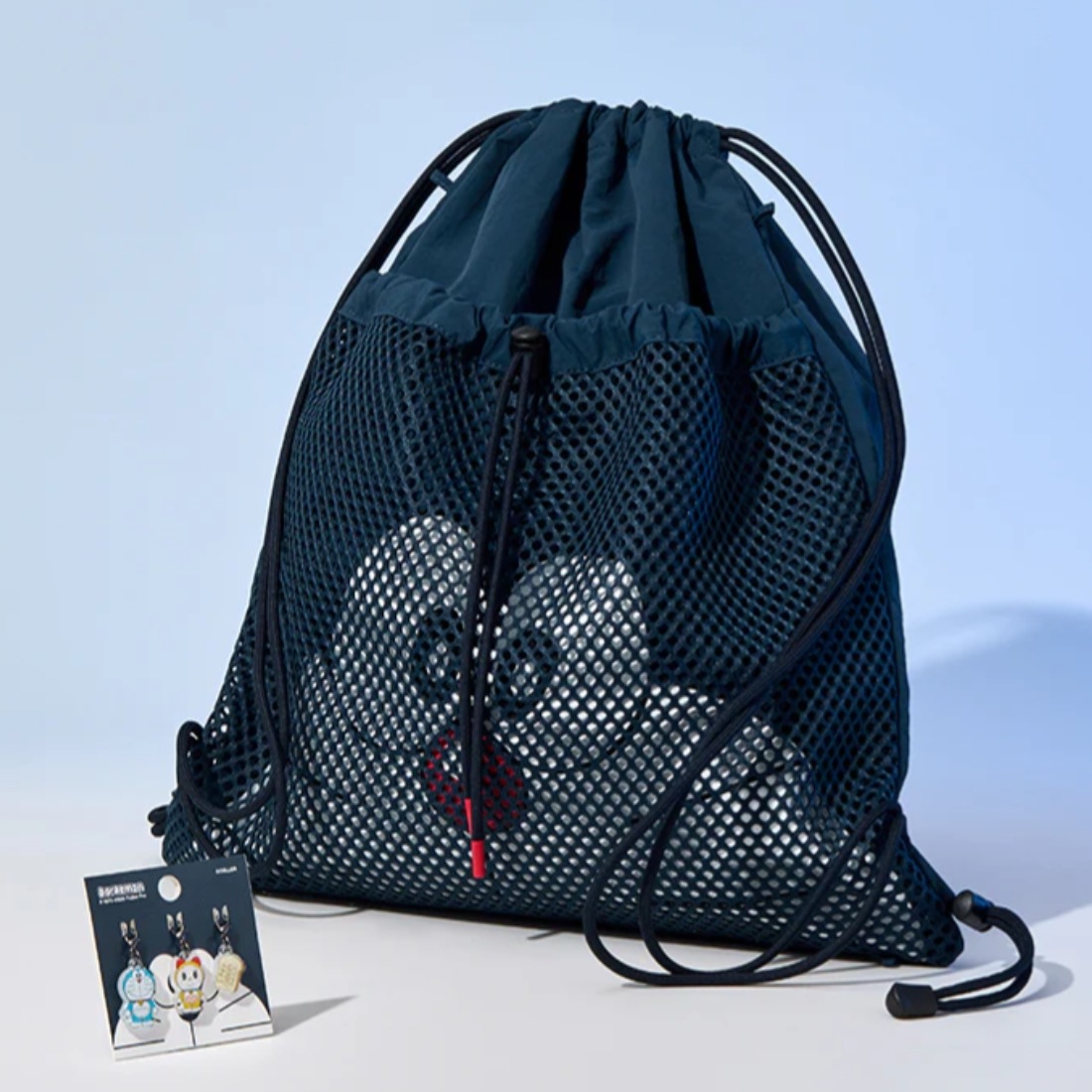 [公式] LINE FRIENDS COLLER x DORAEMON EDITION MD : DRAW STRING BAG + KEYRING SET
