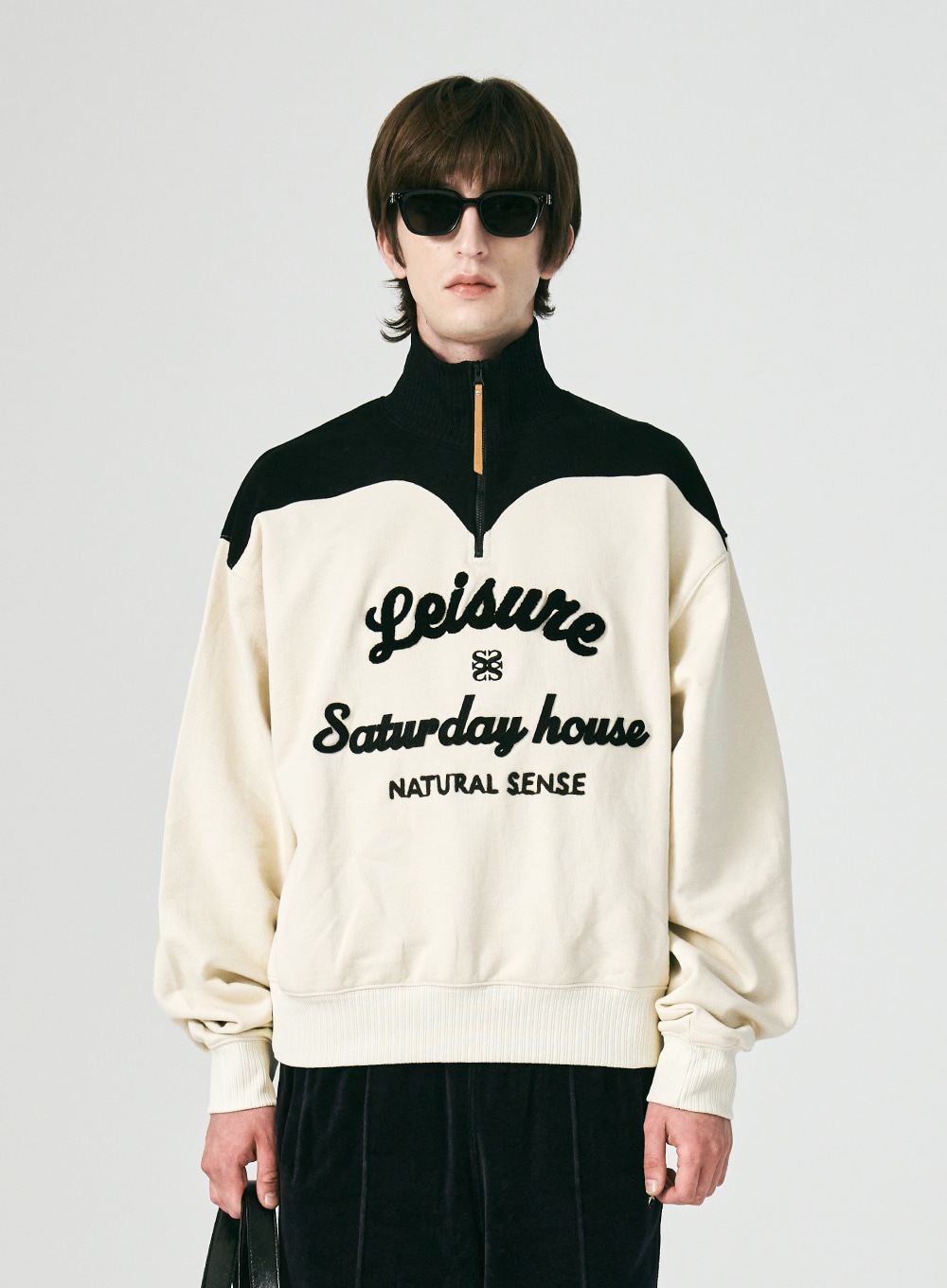 【SATUR】 HAZEN BOUCLE LOGO HALF ZIP-UP : HERITAGE IVORY