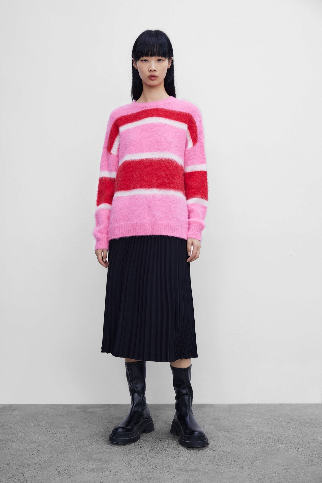 秋 冬 婦人服 トレンド ガール ピンク ストライプ ルーズ ニット Tシャツ 派手 華やか 個性的 ライトローズ S M L トップス セーター 袖あり 長袖 かわいい 大人可愛い きれいめ