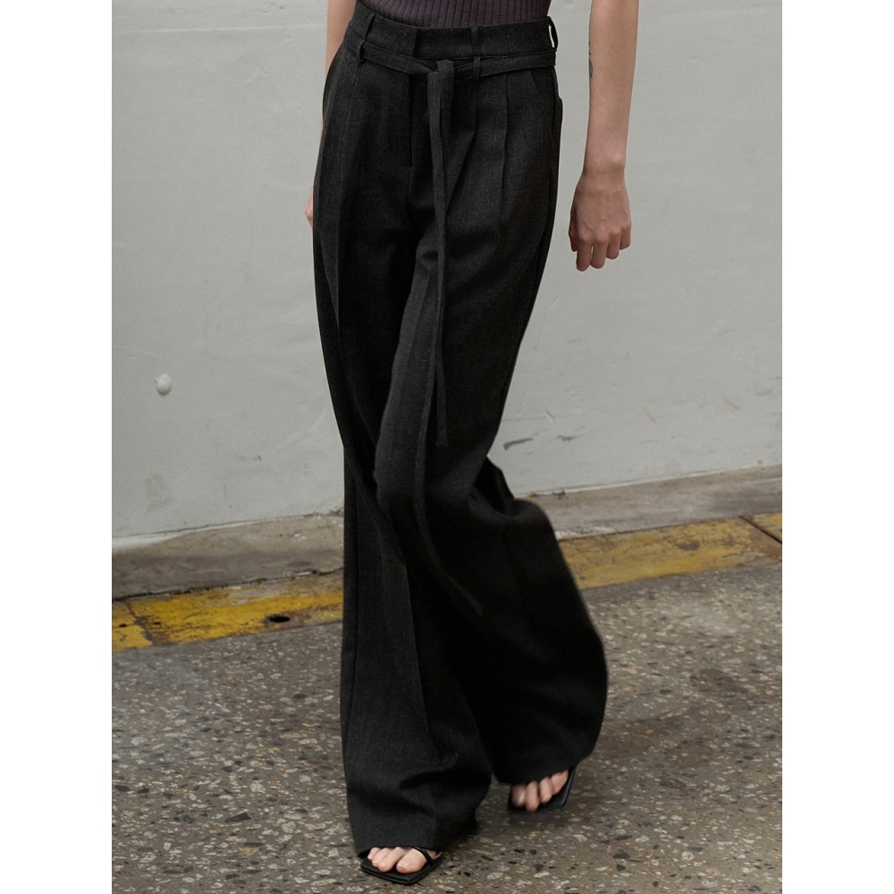 ウイー 2本ベルトディテールワイドスラックスチャコール OU1439
