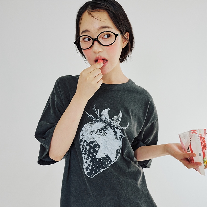 STRAWBERRY STAR T SHIRT
