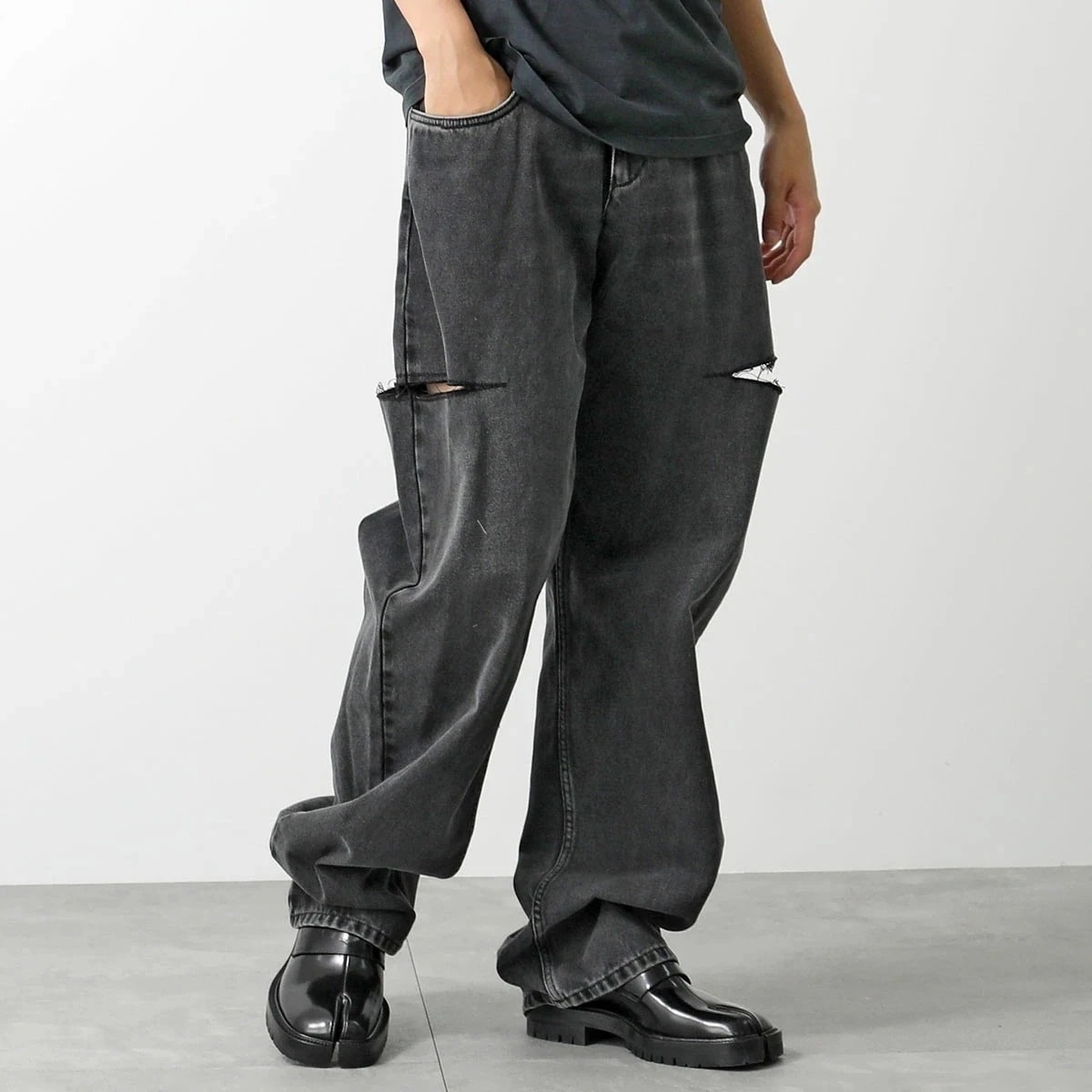MAISON MARGIELA メゾンマルジェラ ジーンズ S51LA0051 S30743 メンズ デニムパンツ スラッシュディテール カットアウト ジーパン 965 S51LA0051S30743
