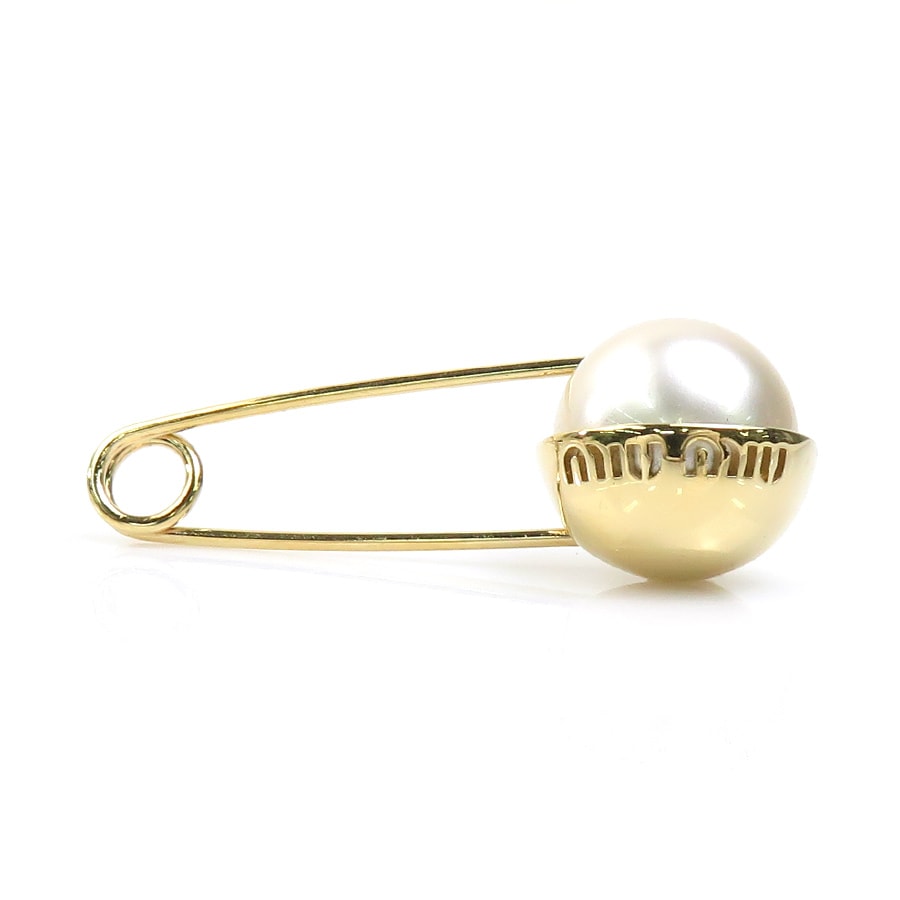 ミュウミュウ MIUMIU ブローチ メタル/フェイクパール ゴールド/オフホワイト レディース e60759i 16,188円