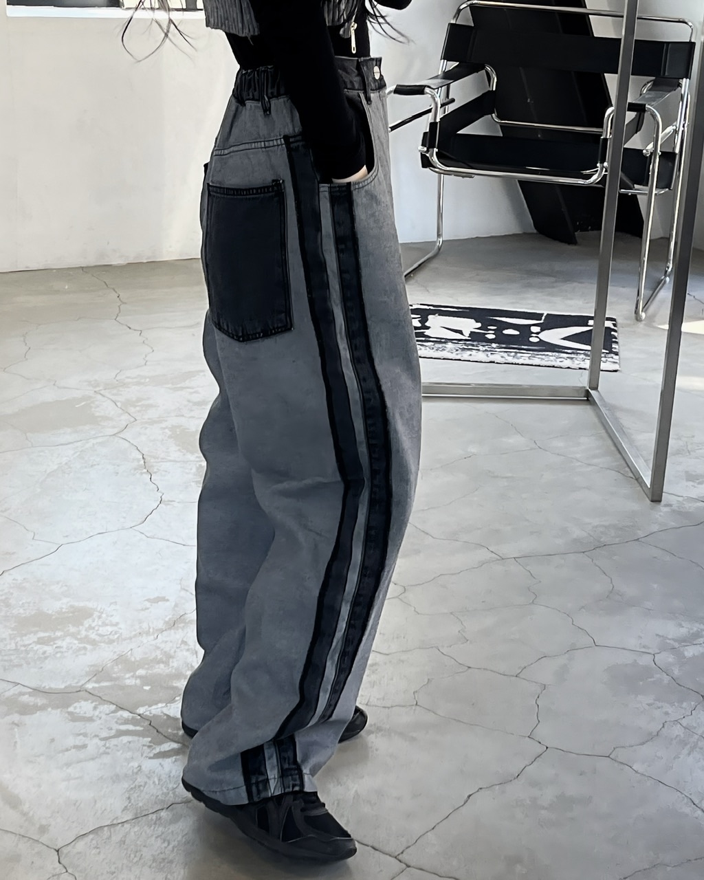 [unisex] ボーダーラインワイドデニムパンツ