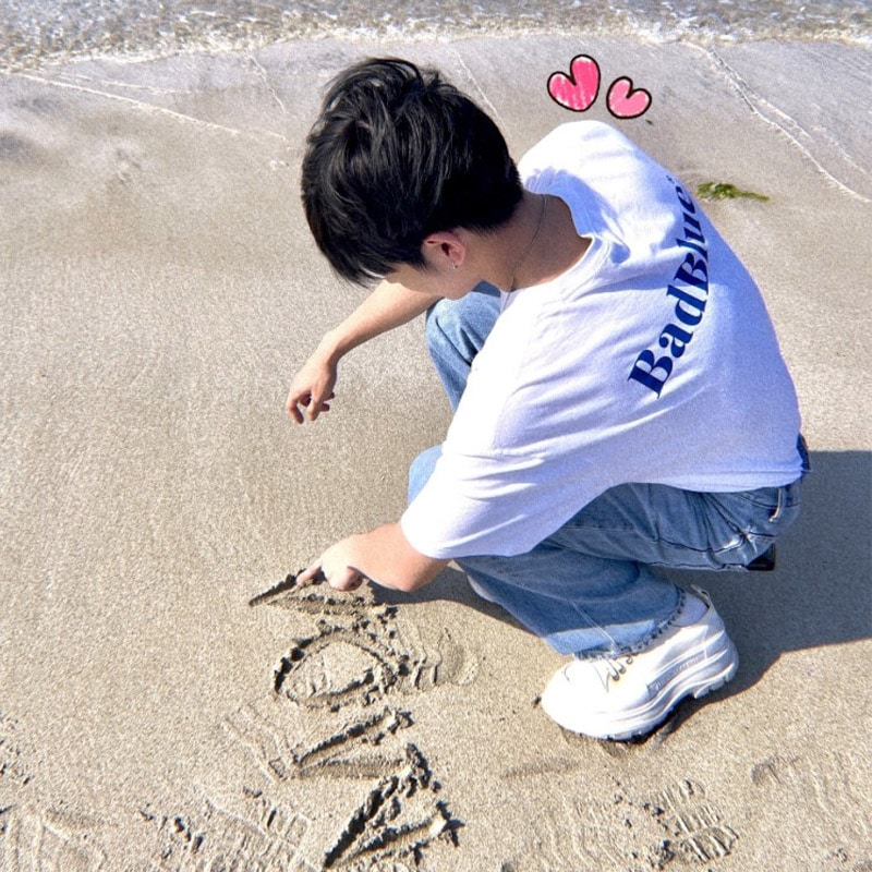 TXT テヒョン 着用 半袖 Tシャツ Logo Tee