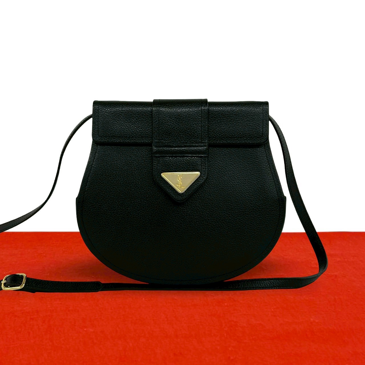 ヴィンテージ YSL ロゴ 金具ショルダーバッグ レザー ブラック 30654