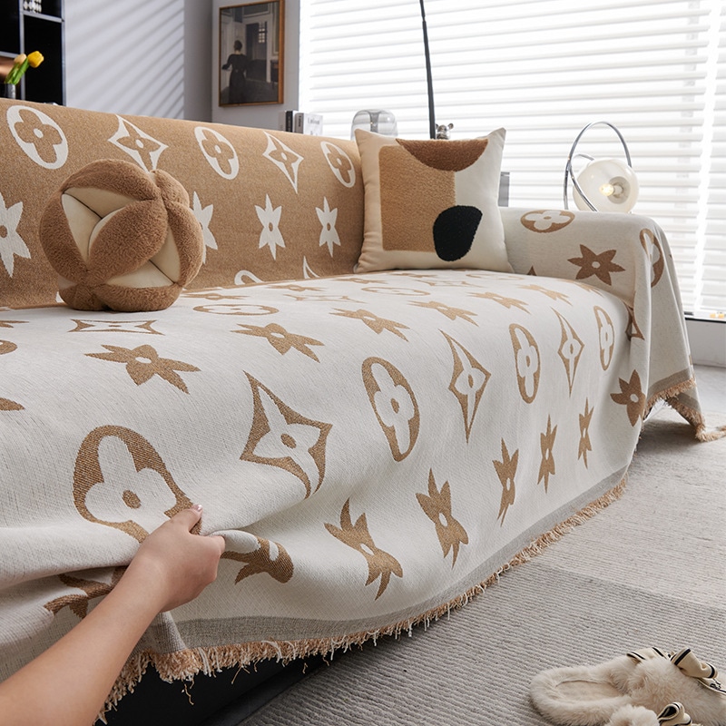 モダンなライトラグジュアリーソファカバークロスオールシーズンユニバーサルシェニールソファタオルハイエンドセンスノンスリップオールインクルーシブソファクッション