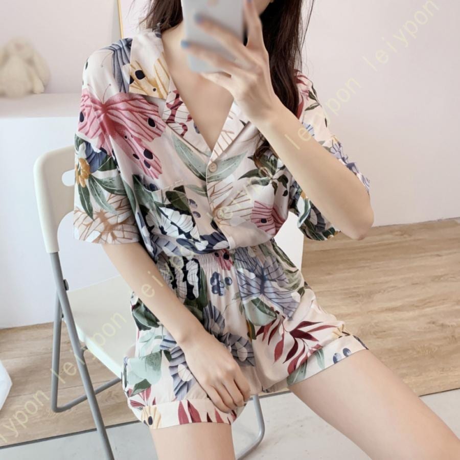 レディース パジャマ 花柄 半袖 前開き 上下セット かわいい エレガント ソフト 夏 女性 用 ルームウェア 部屋着 便利服 パジャマ ショートパンツ 春夏 ボタン