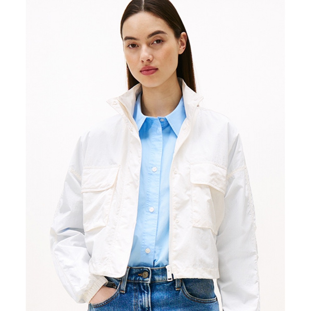 TOMMY JEANS スタンドカラーウィンドブレーカー (T32F6WJC14TWT1YBH)