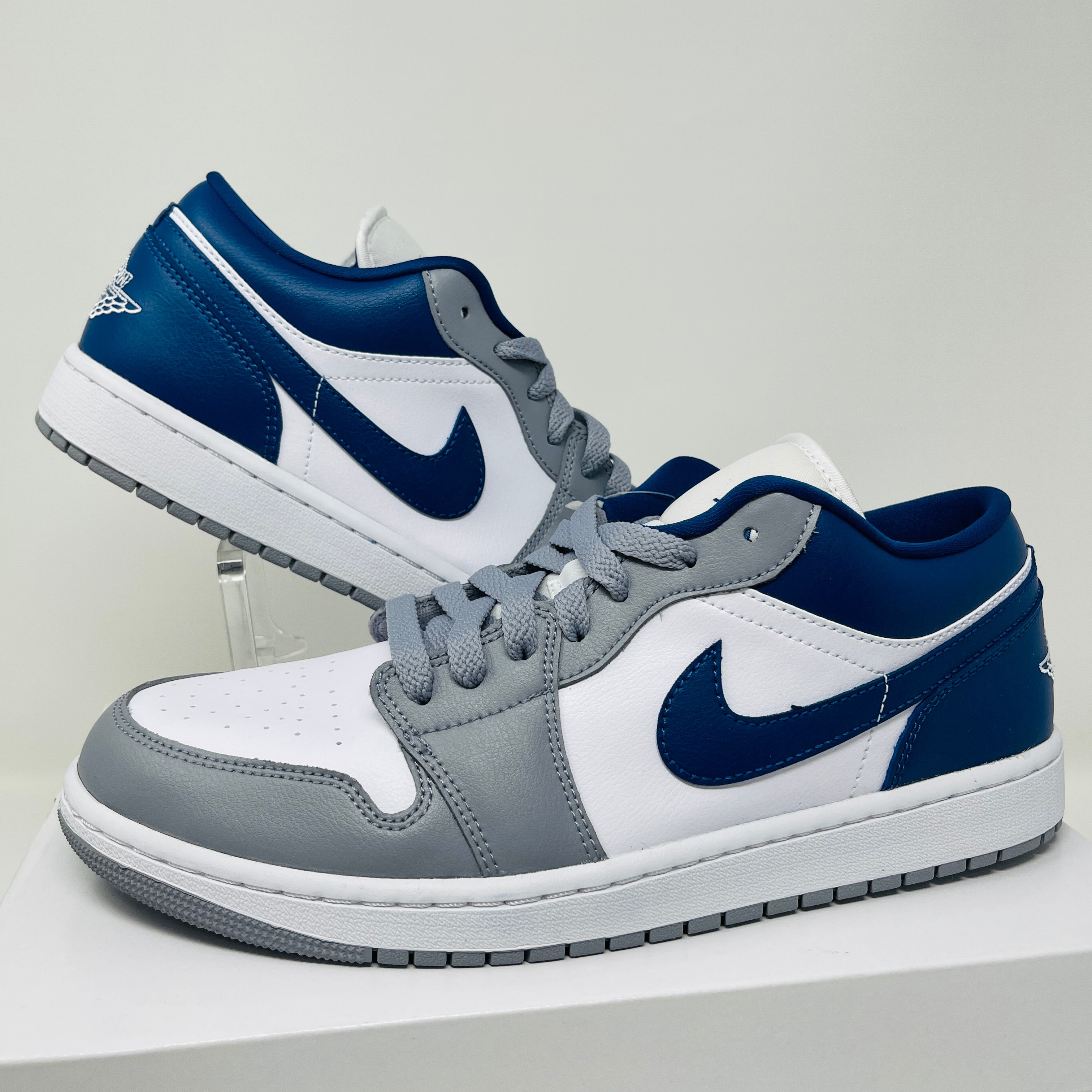 エアジョーダン1 ロー レディース スニーカー DC0774-042