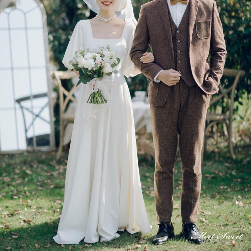 ウェディングドレス ロングドレス スレンダーライン 長袖 二次会 結婚式 前撮り スクエアネック 花嫁 ウエディングドレス サテン 海外挙式 ブライダル