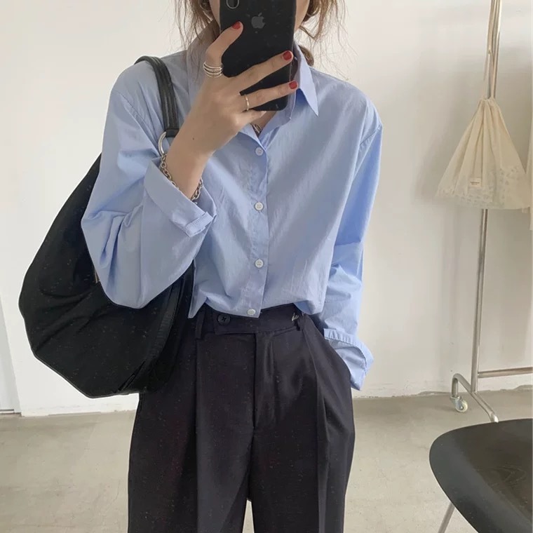 【1つ買うと10つ無料】秋のスの女性のためのゆるい層状の白いシャツレトロな成熟した長袖シャツ