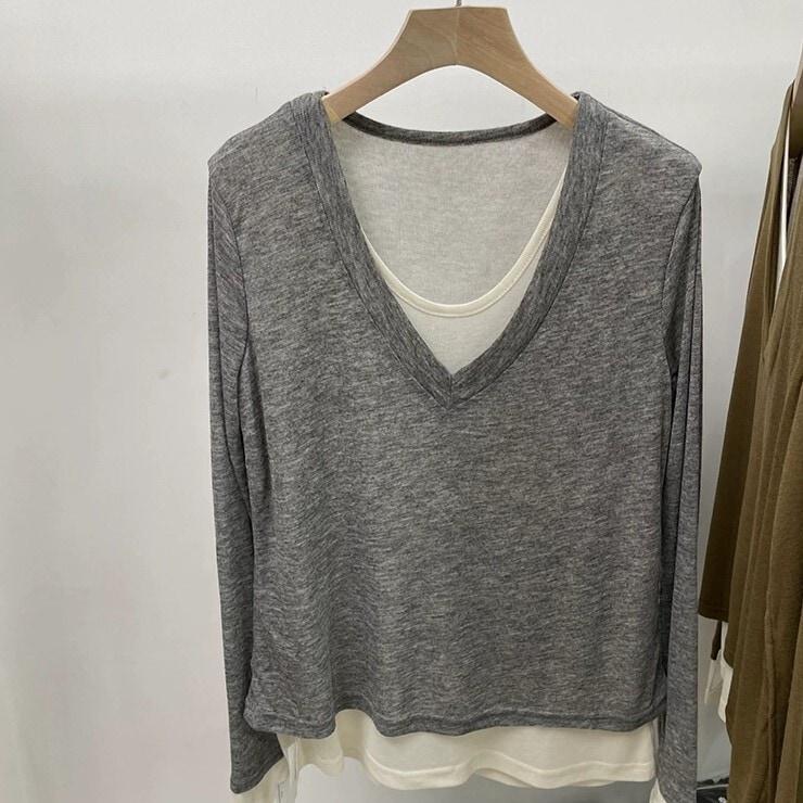 トップス カットソー インナー 長袖 Vネック ストレート Iライン ドッキング 透け感 薄手 大人可愛い きれいめ シンプル カジュアル 大人 おしゃれ お洒落 かっこいい 大人可愛い 大人女子