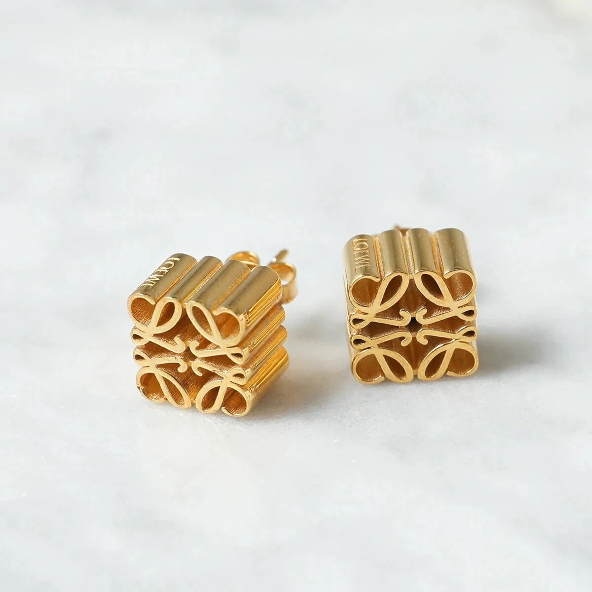 LOEWE ロエベ ピアス ANAGRAM STUD アナグラム スタッド J821239X04 レディース アクセサリー シルバー925 silver925