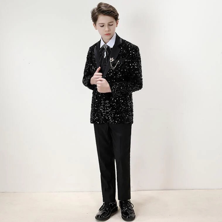 子ども演出服 王子様 貴公子 演奏会 スパンコール　黒男の子貴族イギリス風子ども用タキシードスーツセットアップ キッズスーツセットアップ 貴族服装　パーティー　舞台ステージ衣装 演劇オペラ声楽 コスプ