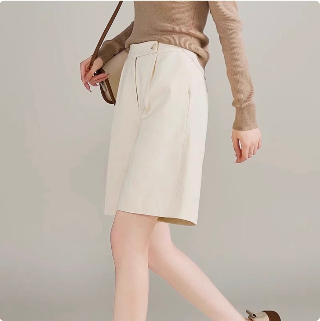 レディース パンツ ボトムス デート カラーパンツ ショートパンツ ショート ショート丈 セミフレア ワイド Aライン ファスナー ポケット 伸縮性 かわいい 大人可愛い きれいめ シンプル 5,980円