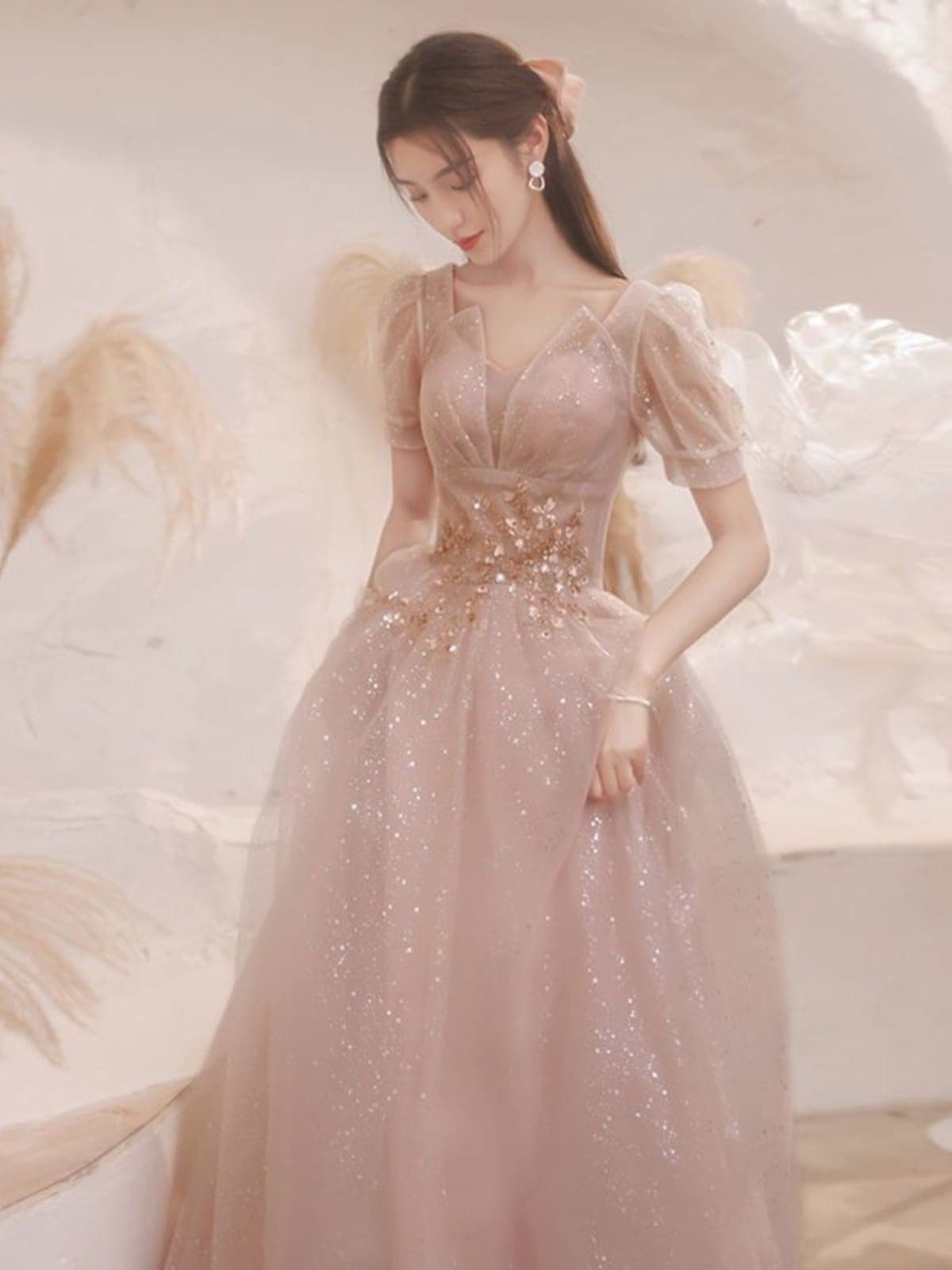 シャンパンカラー宴会イブニングドレススカートバーガンディウェディング雰囲気婚約ドレスレディースガーゼスカートバックドアスーツ