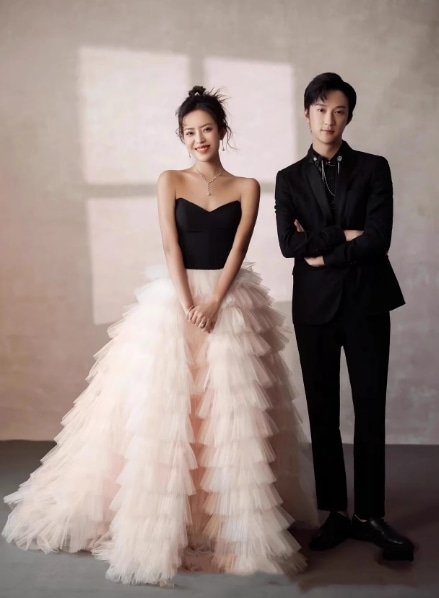 ウエディングドレス ブラック ベアトップ もこもこドレス ふわふわ 大人っぽい 前撮り