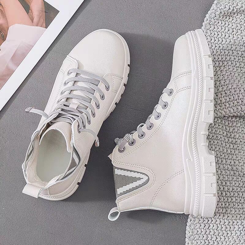 ショートブーツ レディース ワークブーツ ローヒール 厚底 シューズ 靴 無地 カジュアルシュー 5,282円