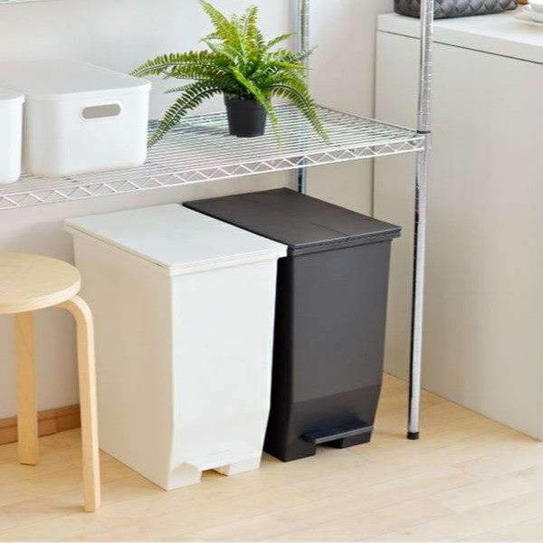 ゴミ箱 45リットル ペダル式 蓋付きペール 45L おしゃれ SOLOW 抗菌加工 両開き 観音開き 日本製 5,032円