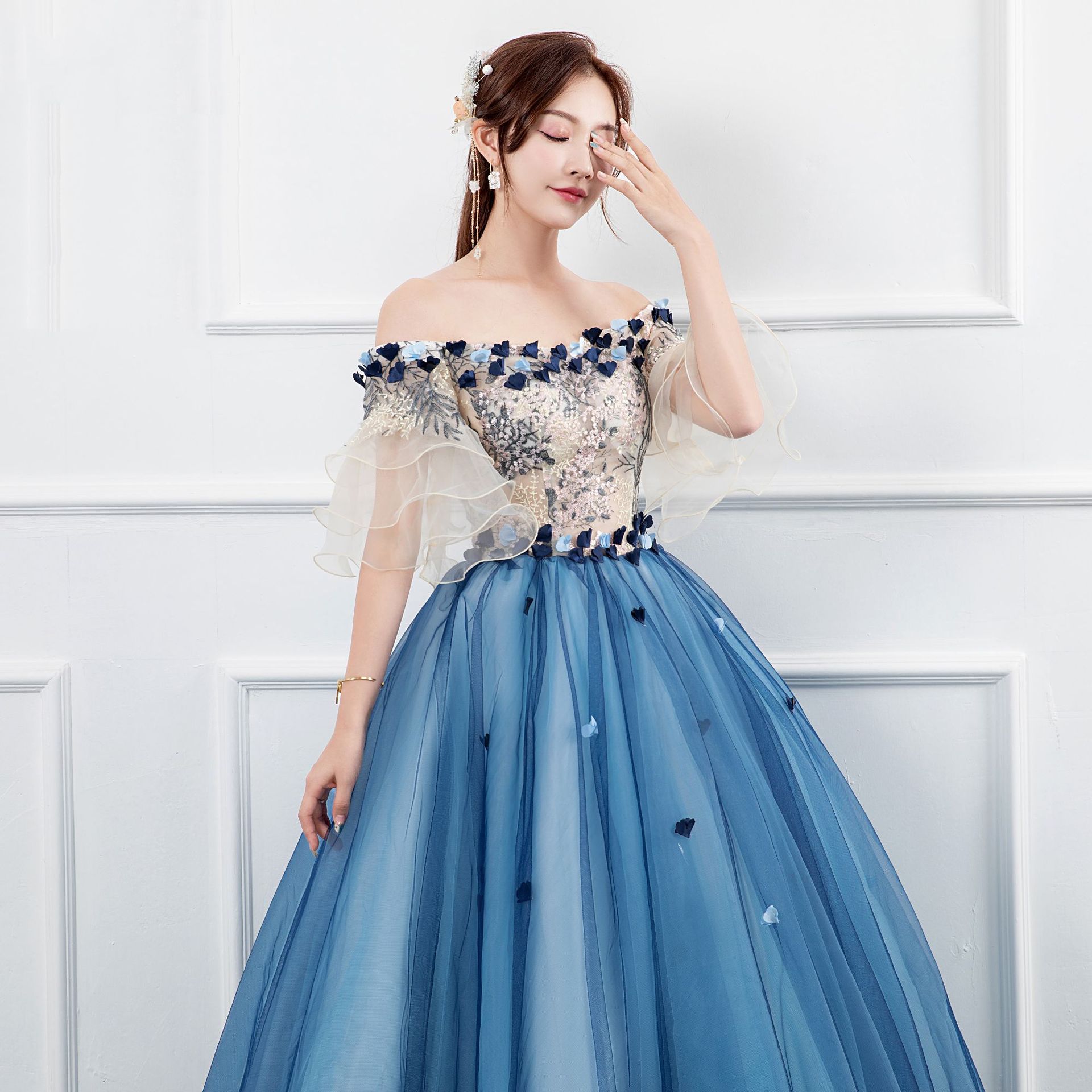 8088イブニングドレス カラードレス　ロングドレス　ウェディングドレス　ステージ　忘年会ドレス　結婚式二次会　発表会　披露宴　演奏会　大きいサイズ 　小さいサイズ 6,806円